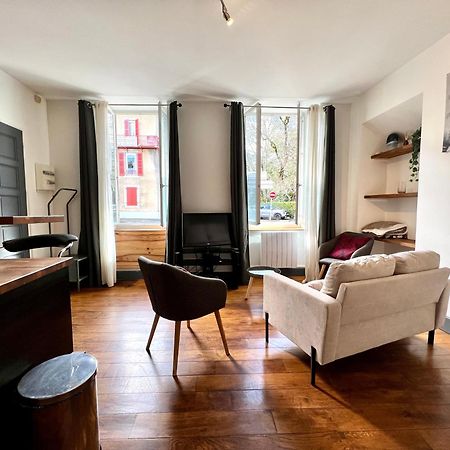 Joli Appartement En Centre Ville Bagneres-de-Bigorre Bagian luar foto