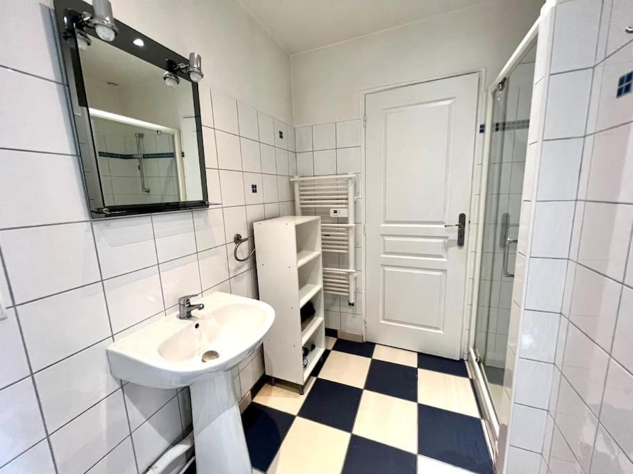 Joli Appartement En Centre Ville Bagneres-de-Bigorre Bagian luar foto